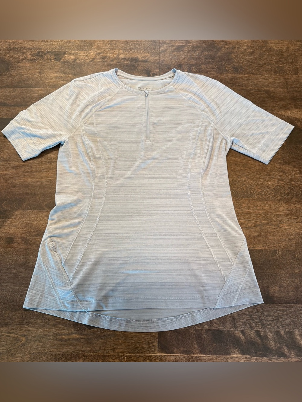 Athleta Pale Gray Pacifica Illume Quarter-Zip Performance Tee Surf Paddle Swim